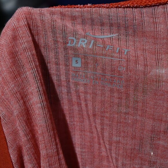 Women's NIKE Breathe sleeve less Loose fit DRI FIT TOP MSRP 55.00 S-L New W Tag - Picture 5 of 6